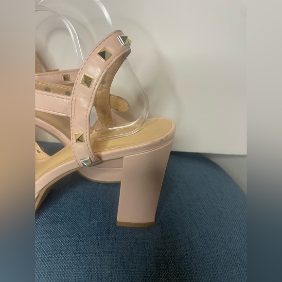 Rampage Light Pink Gold Studded Sandal Heels size 10 - Picture 7 of 15